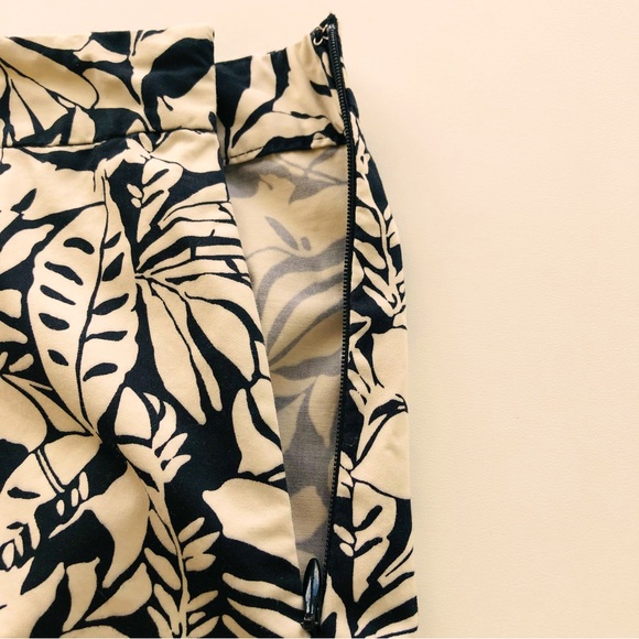Gap Factory Store pencil skirt 100% cotton in black and tan leaf print sz. 10 - Picture 2 of 13